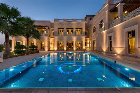 luxury mansions for sale dubai.